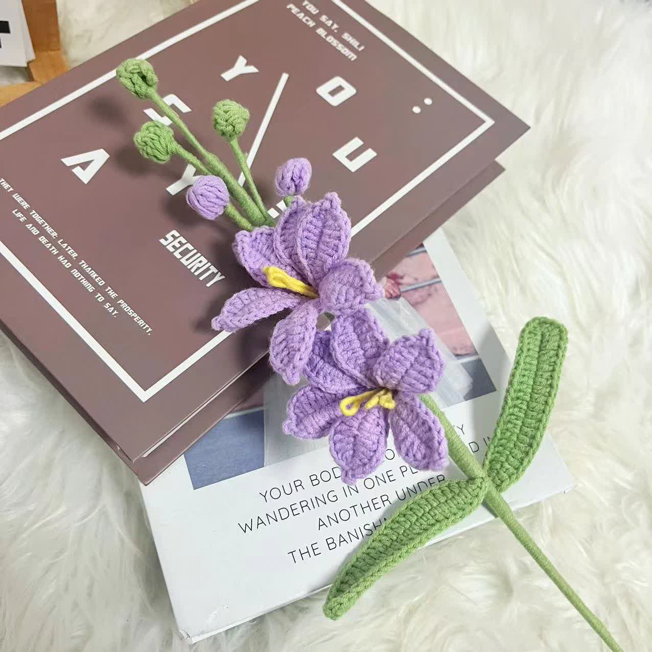 Bouquet de Montbretia tricoté et crocheté à la main