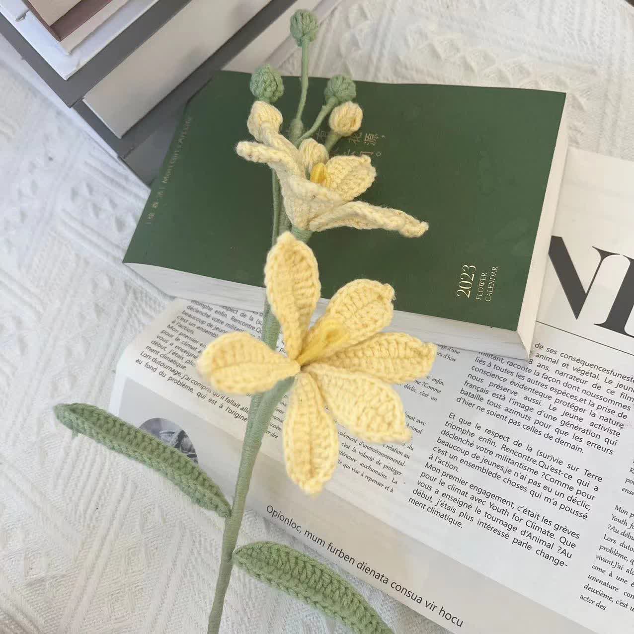 Bouquet de Montbretia tricoté et crocheté à la main
