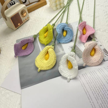 Bouquet de lys calla tricoté à la main au crochet