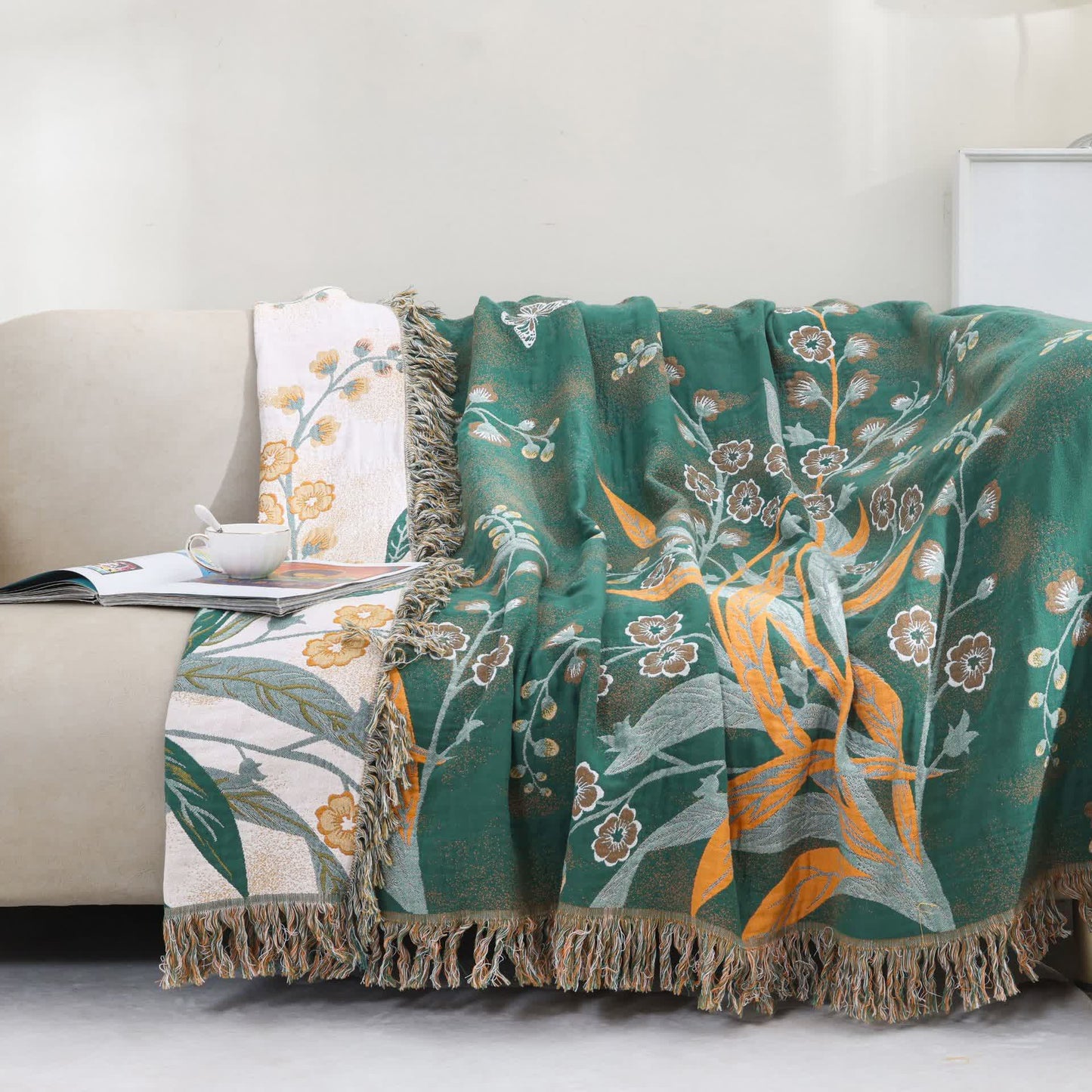 Couette réversible en gaze de coton avec pompons et rafraîchisseur en forme d'herbe