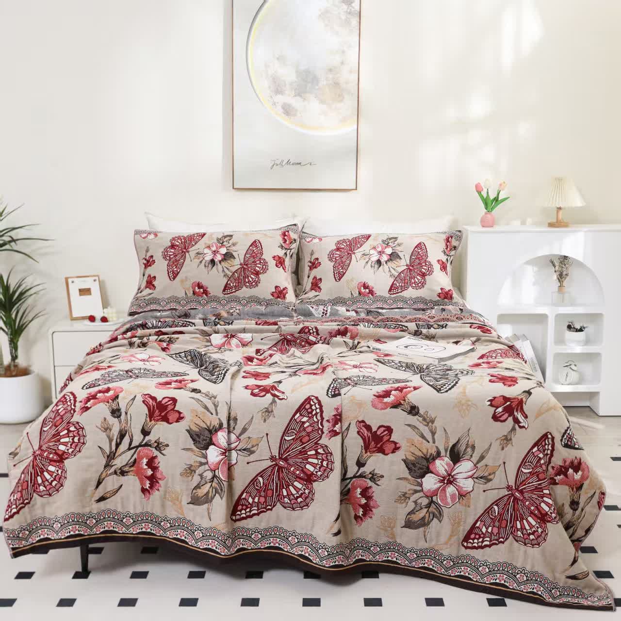 Couette réversible en gaze de coton à motif papillon et fleur