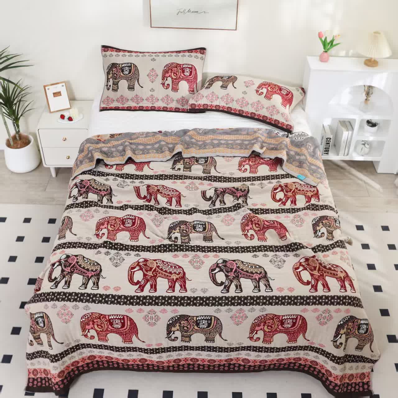 Couette éléphant exotique en gaze de coton jacquard