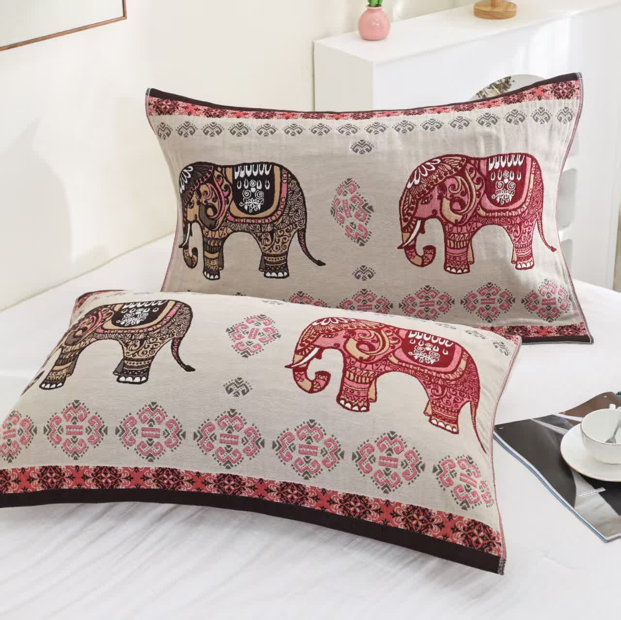 Couette éléphant exotique en gaze de coton jacquard
