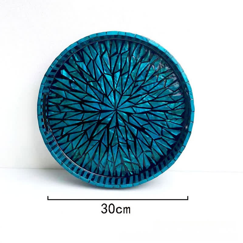 Plateau de fruits fait main avec des coquillages colorés
