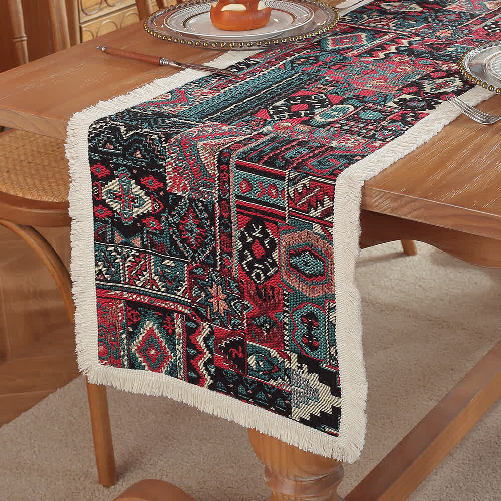Chemin de table luxueux au style ethnique rétro