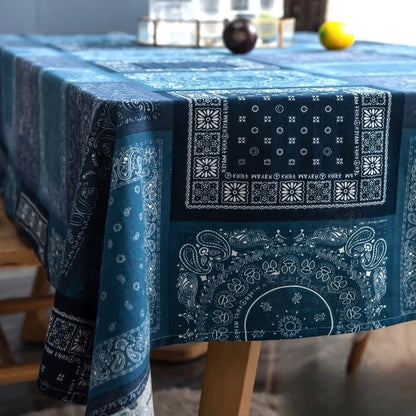 Nappe de style rétro avec art abstrait ethnique