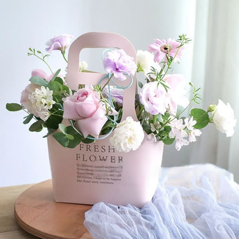Sacs cadeaux en papier kraft avec motif floral et poignée