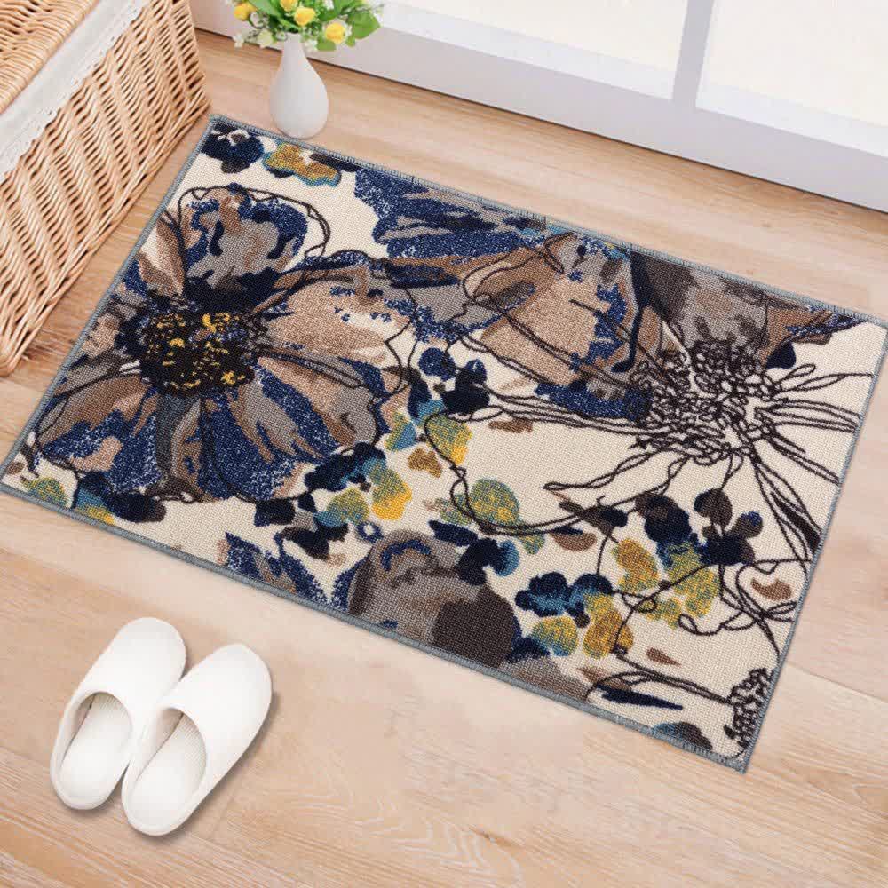 Tapis avec des feuilles et des fleurs tropicales