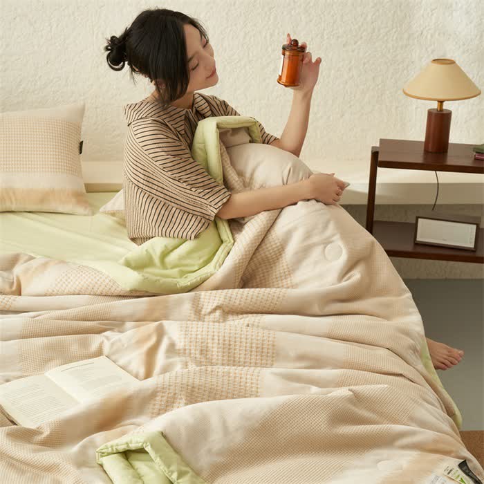 Linge de lit doux en pur coton au style simple