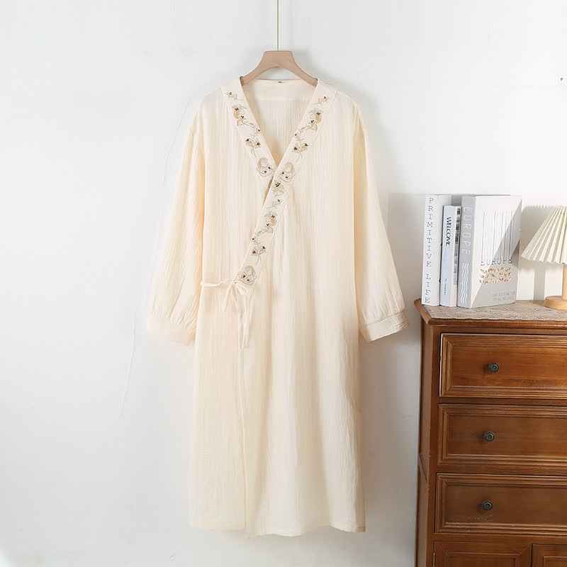 Chemise de nuit en gaze de coton douce avec broderie florale