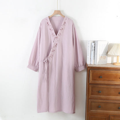 Chemise de nuit en gaze de coton douce avec broderie florale