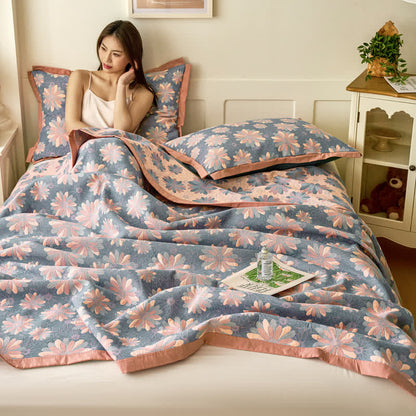 Couette jacquard en gaze de coton teint en fil avec motif floral