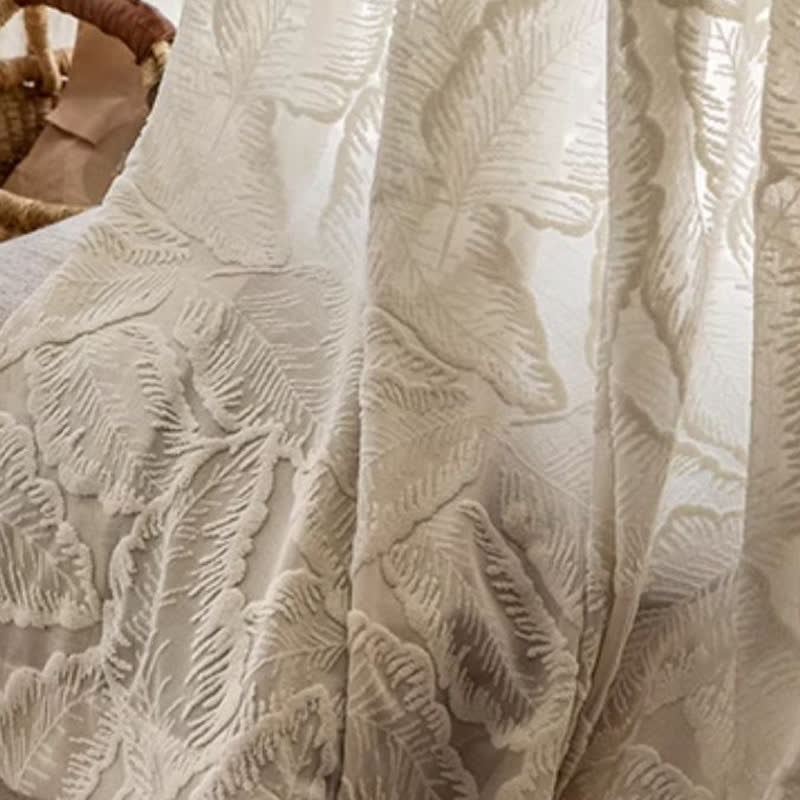 Rideau vintage français avec des feuilles florales