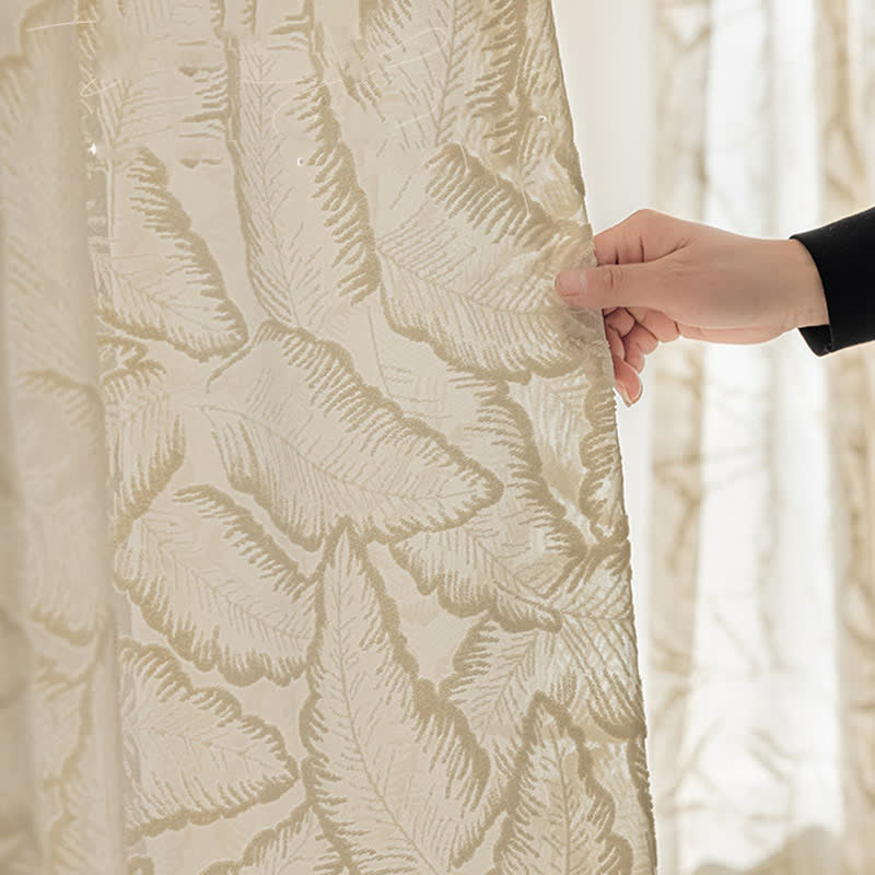 Rideau vintage français avec des feuilles florales