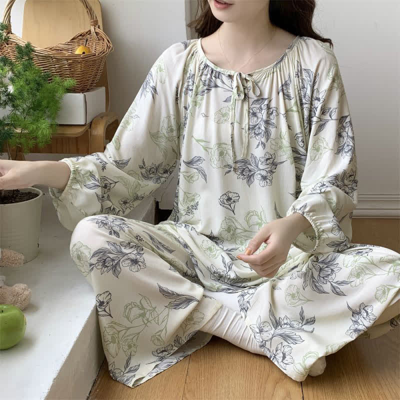 Ensemble de vêtements d'intérieur à col rond avec imprimé floral et papillon