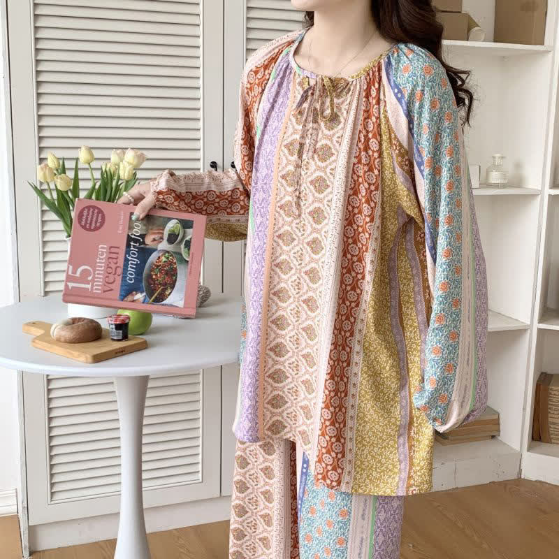 Ensemble de vêtements d'intérieur à col rond avec imprimé floral et papillon