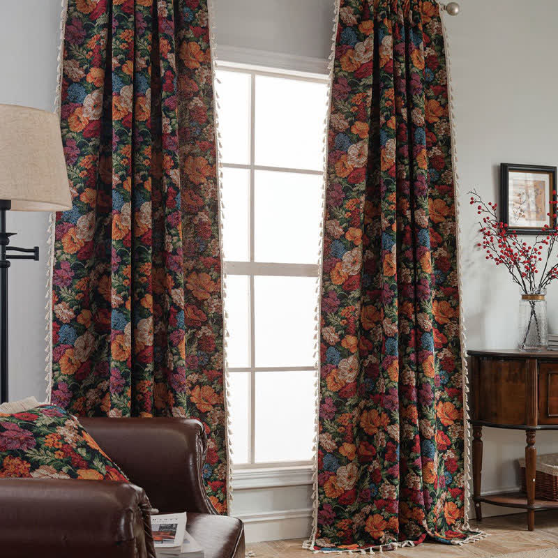 Rideau jacquard semi-occultant à motif floral et pompons