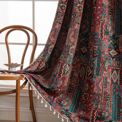 Rideau jacquard semi-occultant à motif floral et pompons