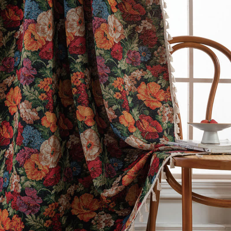 Rideau jacquard semi-occultant à motif floral et pompons