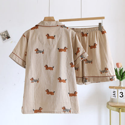 Ensemble pyjama à manches courtes mignon avec un couple de teckels