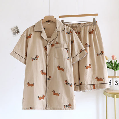 Ensemble pyjama à manches courtes mignon avec un couple de teckels