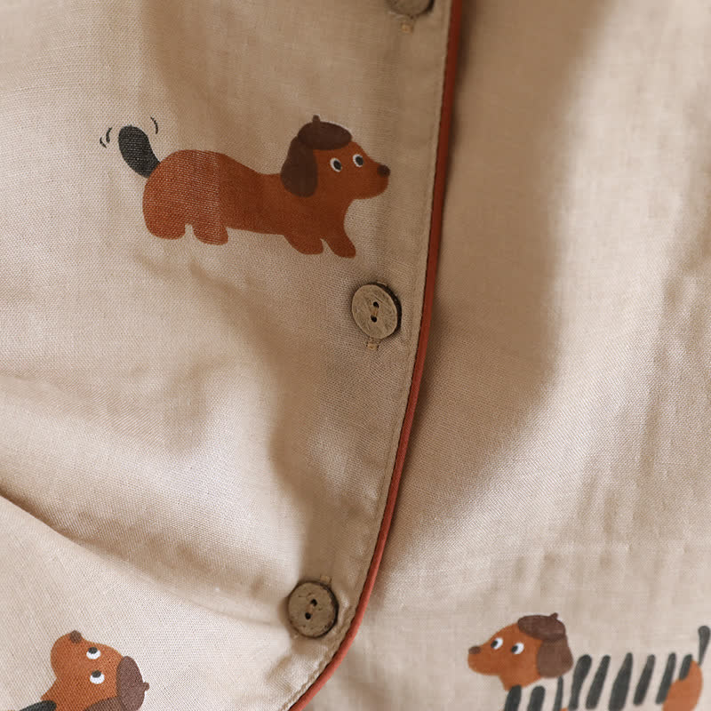 Ensemble pyjama à manches courtes mignon avec un couple de teckels