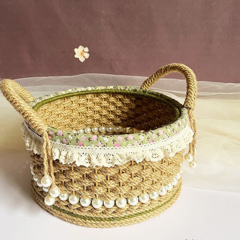 Panier de rangement rustique tissé à la main avec dentelle florale et perles