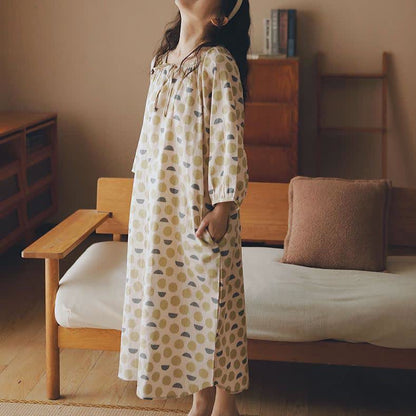 Chemise de nuit en gaze de coton à motif géométrique et col rond