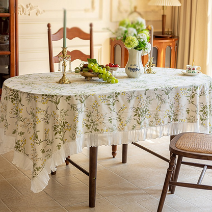 Nappe de style pastoral avec bordure en dentelle