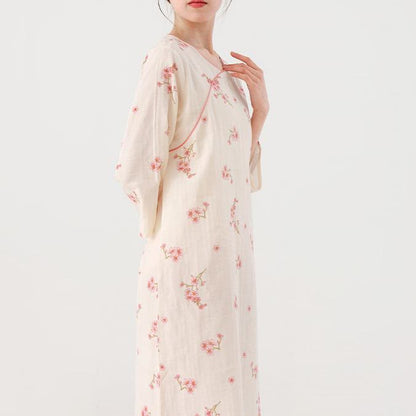 Chemise de nuit en gaze de coton douce avec fleurs de prunier
