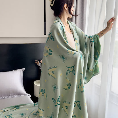 Couette douce et respirante en fibre de bambou avec motif papillon