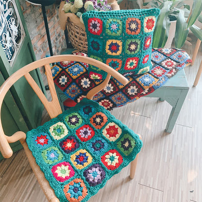 Couverture tissée à la main avec bordure au crochet de style rétro