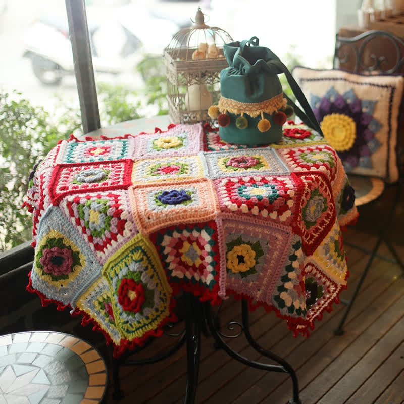 Élégante couverture au crochet tissée à la main avec motif floral