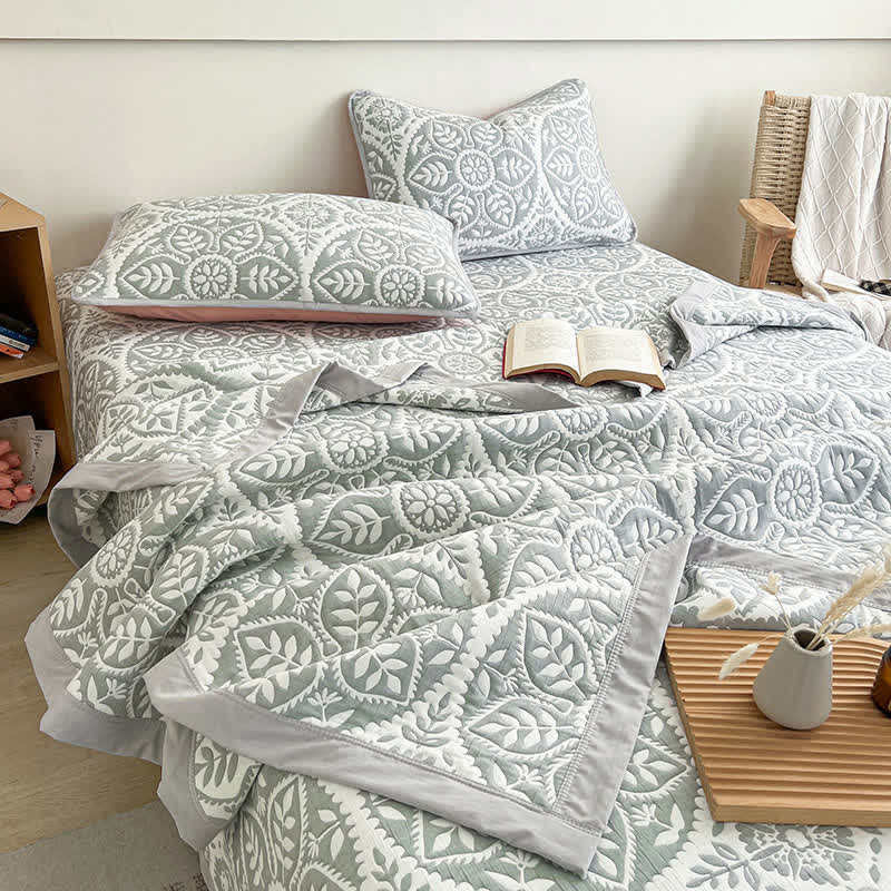 Couvre-lit jacquard à motif de feuilles géométriques