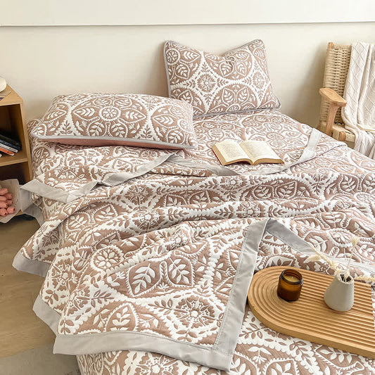 Couvre-lit jacquard à motif de feuilles géométriques