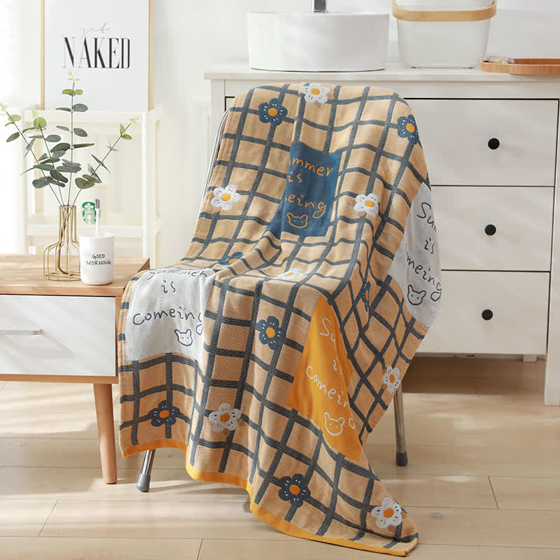 Serviette de bain en gaze de coton à motif floral et à carreaux