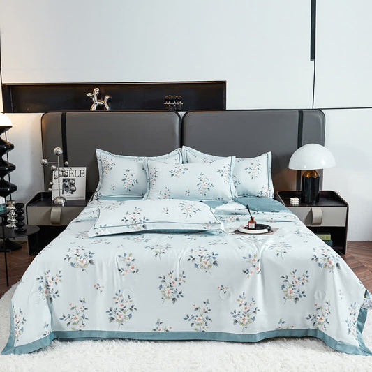 Couette d'été douce et rustique bleue à motif floral