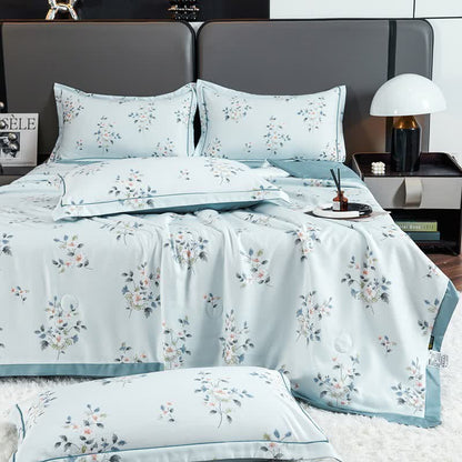 Couette d'été douce et rustique bleue à motif floral