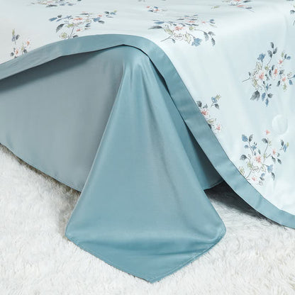 Couette d'été douce et rustique bleue à motif floral