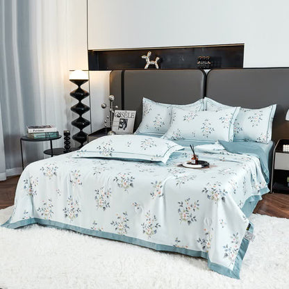 Couette d'été douce et rustique bleue à motif floral