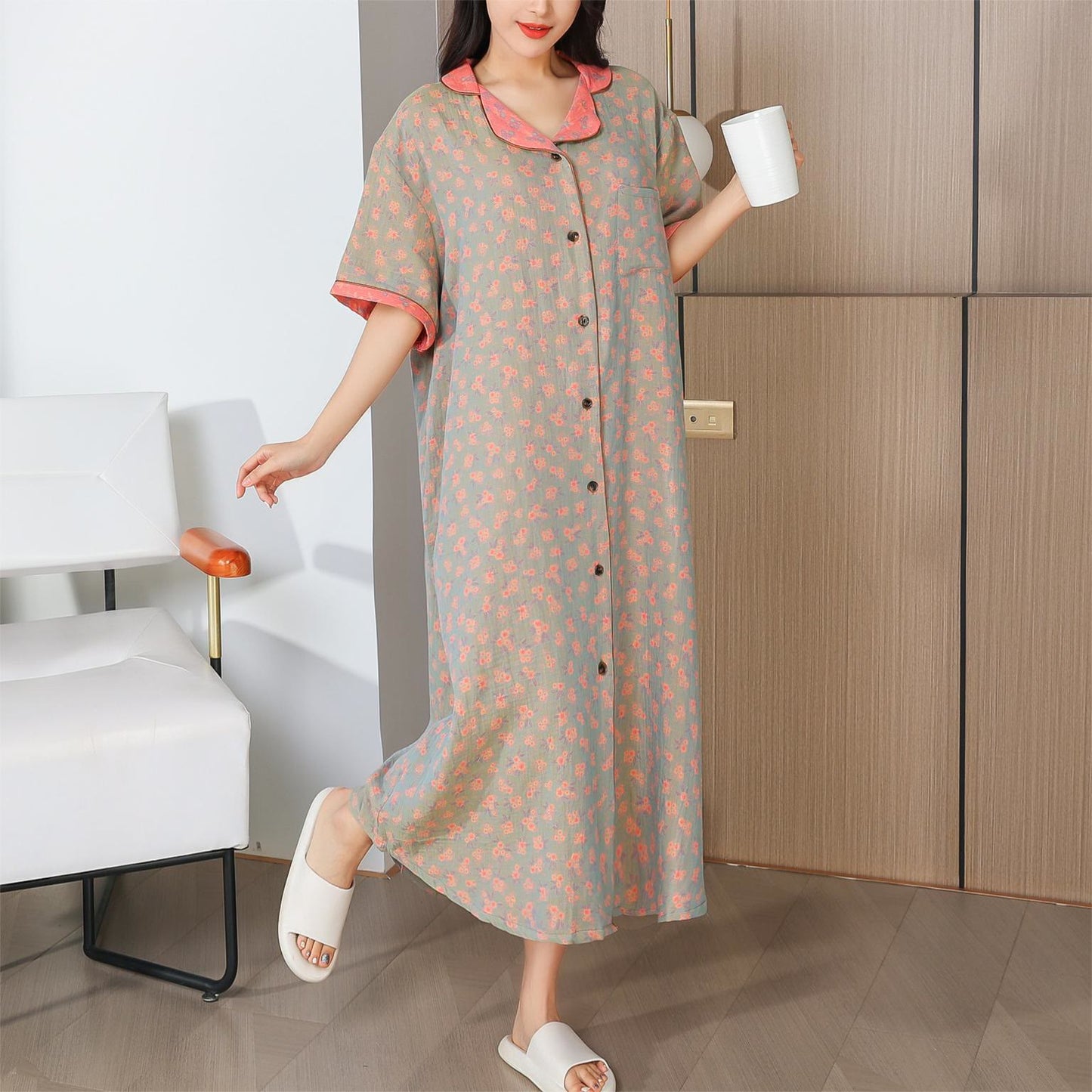 Élégante chemise de nuit longue en gaze de coton à motif floral