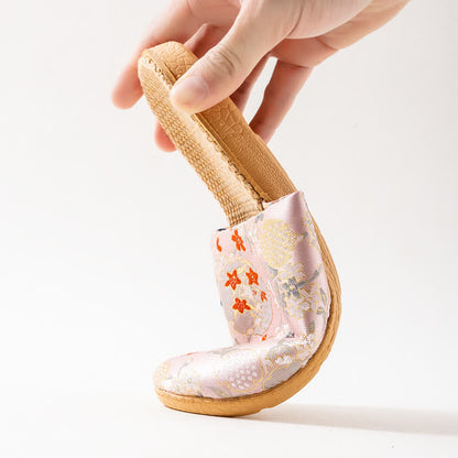 Chaussons antidérapants avec broderie florale