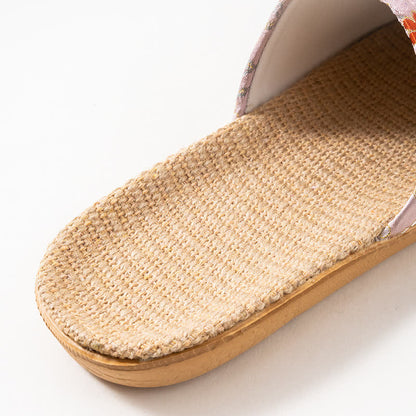 Chaussons antidérapants avec broderie florale