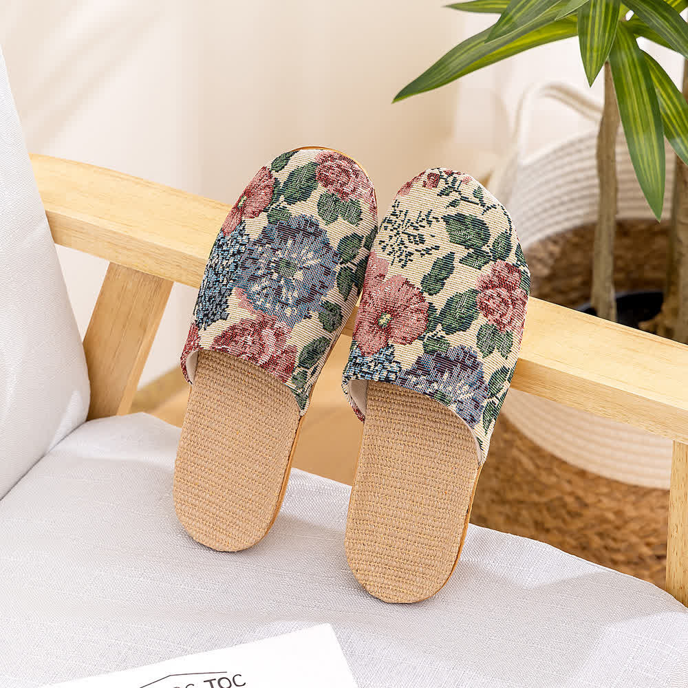 Chaussons antidérapants à semelle souple et motif floral