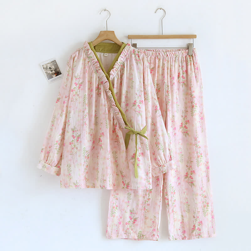 Ensemble de vêtements d'intérieur en gaze de coton avec imprimé rose et devant asymétrique