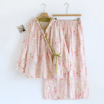 Ensemble de vêtements d'intérieur en gaze de coton avec imprimé rose et devant asymétrique