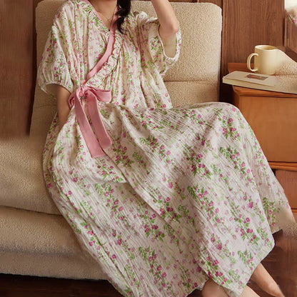 Chemise de nuit élégante à motif floral avec lien au dos et poche