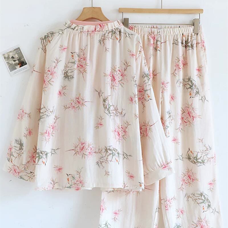 Ensemble pyjama kimono en coton à fleurs de lys