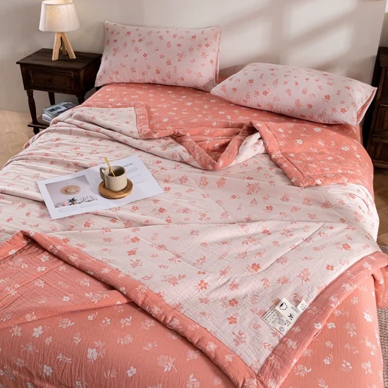 Couette d'été double couche en coton à motif floral rose
