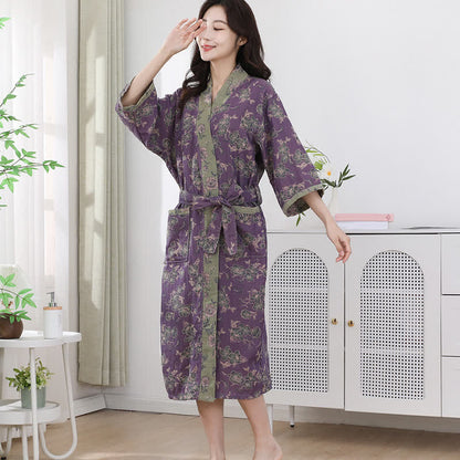 Peignoir en gaze de coton double épaisseur à motif floral violet